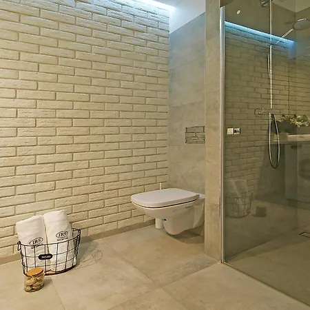 Irs Royal Irs Albatros Apartmán *